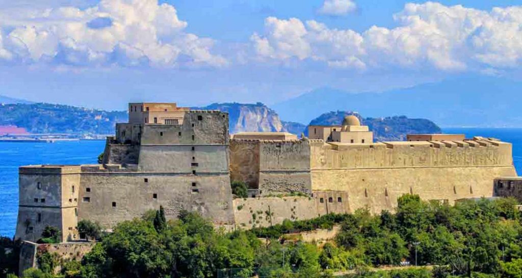 Castello Aragonese di Baia storie e come visitarlo